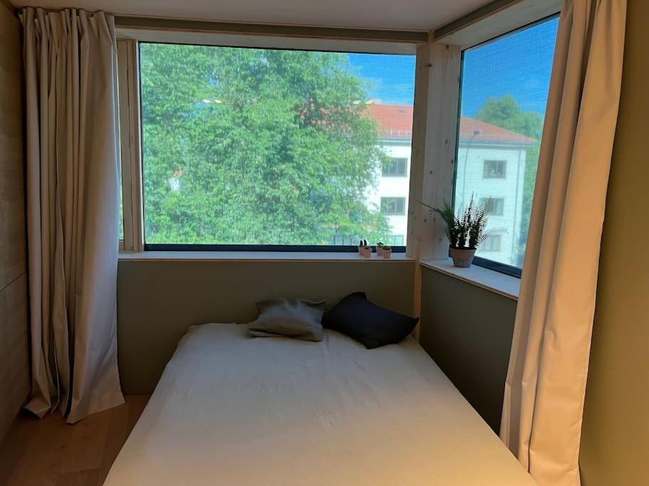 New, Unique, Sauna, Massage Bath, Balcony, Quiet