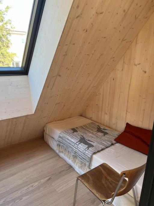 New, Unique, Sauna, Massage Bath, Balcony, Quiet